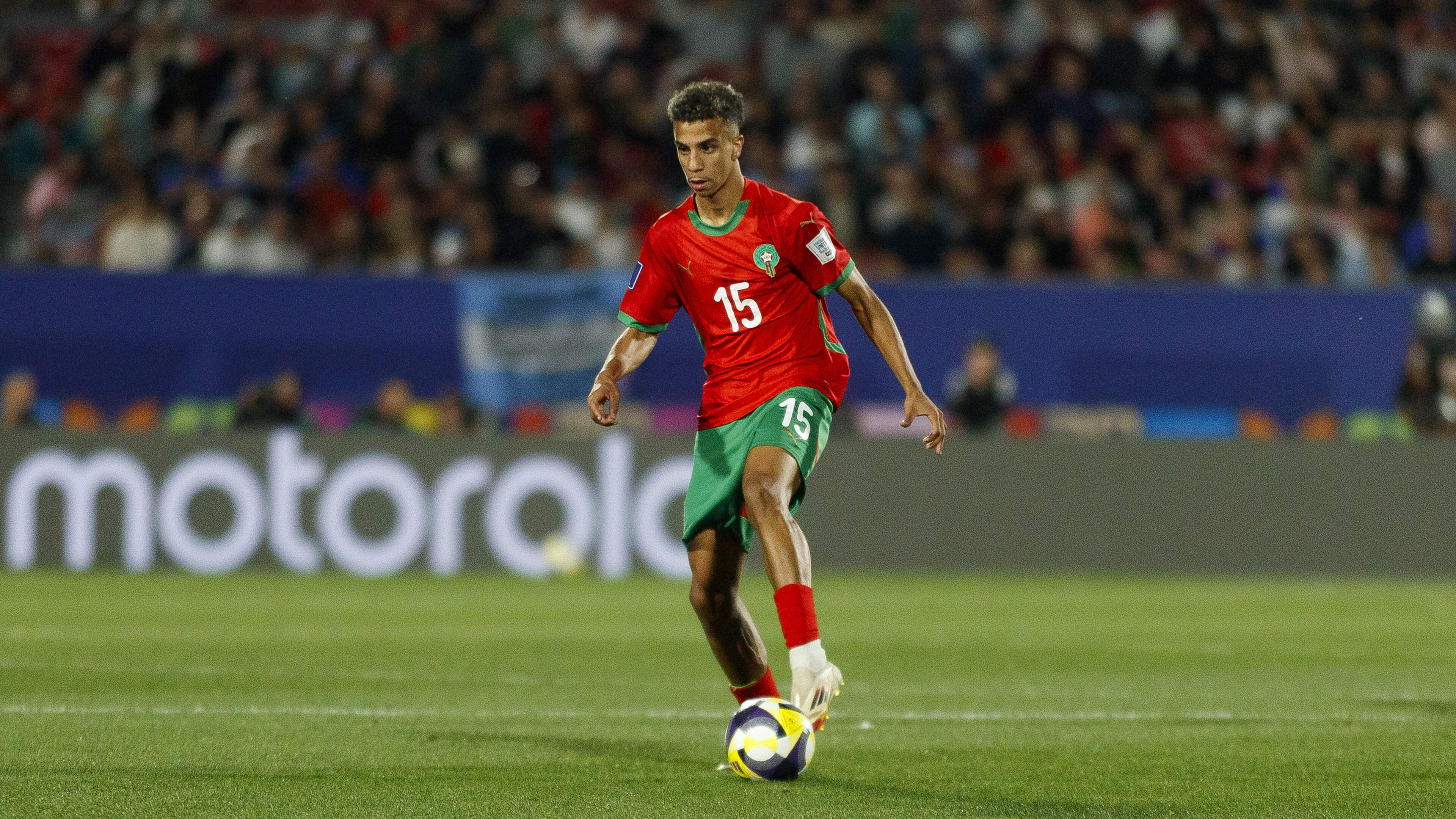 LIVE Transfers | Ajax strikt verdediger Fouad Zahouani, Rui Mendes weg bij FC Groningen